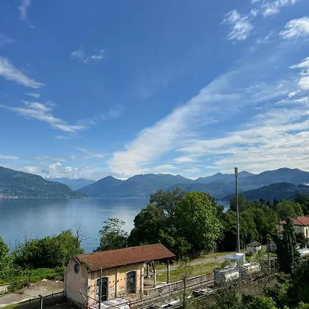 Apartment Casa Belvedere - Romantica Mansarda Vista Con Piscina Porto Valtravaglia