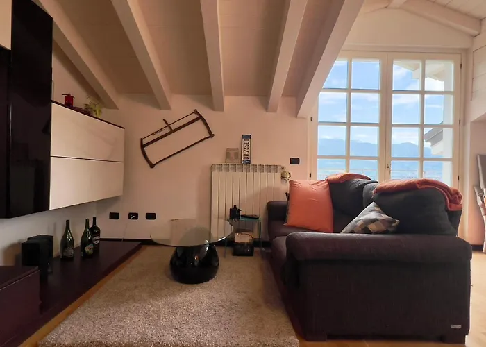 Casa Belvedere - Romantica Mansarda Vista Con Piscina Lägenhet *