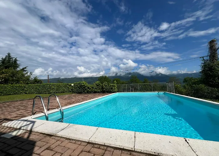 Lägenhet Casa Belvedere - Romantica Mansarda Vista Con Piscina *