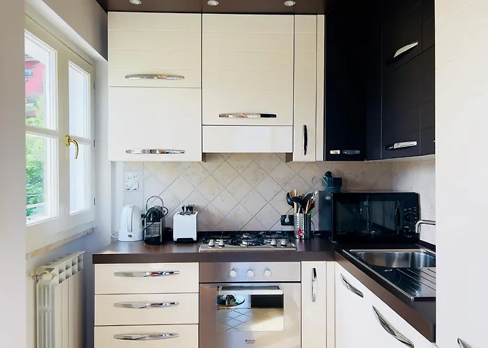 Casa Belvedere - Romantica Mansarda Vista Con Piscina * Porto Valtravaglia